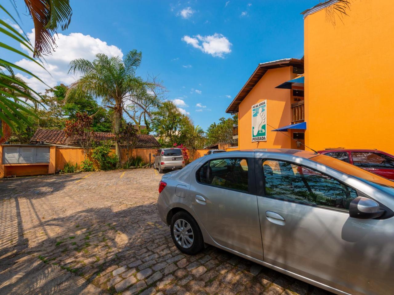 Pousada Pe Na Areia Caraguatatuba Bagian luar foto