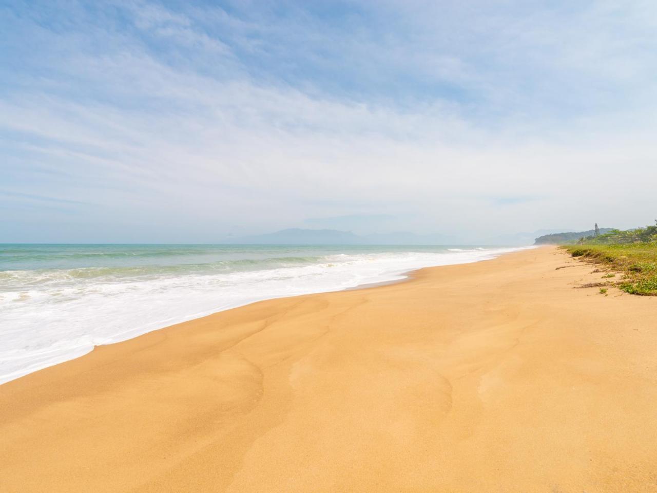 Pousada Pe Na Areia Caraguatatuba Bagian luar foto