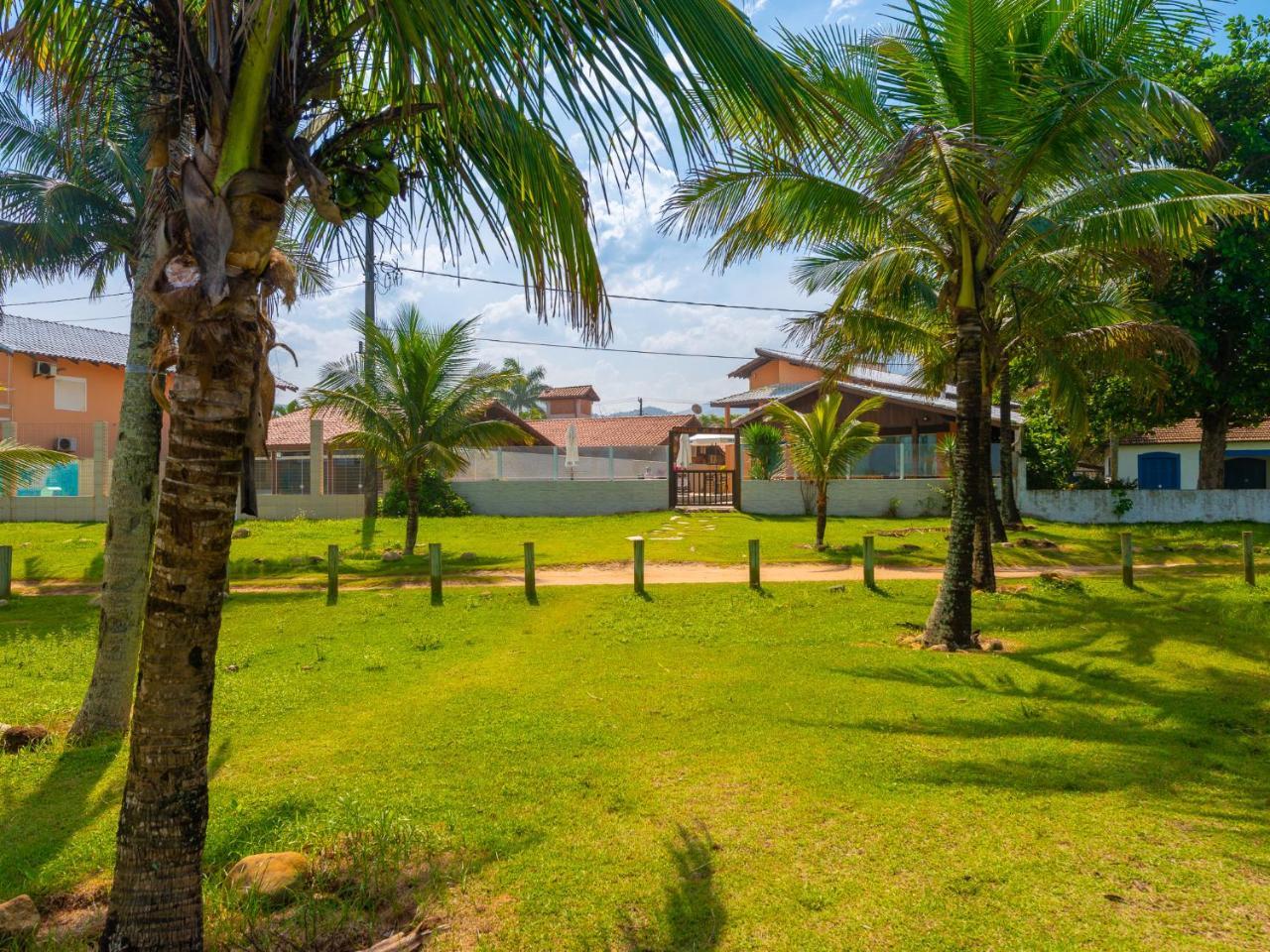 Pousada Pe Na Areia Caraguatatuba Bagian luar foto